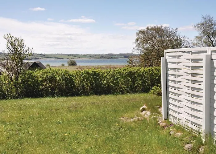 Strandholmen V Feriehus *